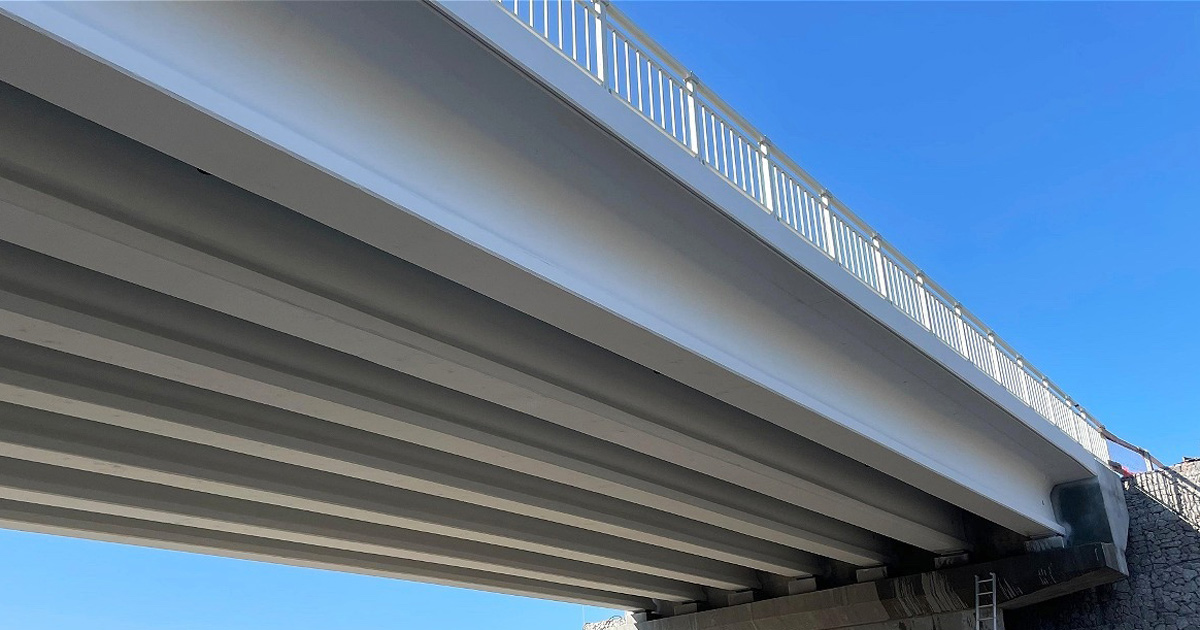 Нанотехнологический центр композитов расширяет применение систем внешнего армирования в строительстве дорог и мостов