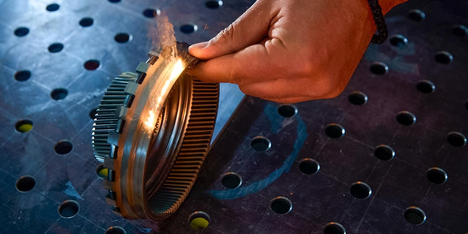 Московские промышленники представили инновационные лазеры для металлообработки